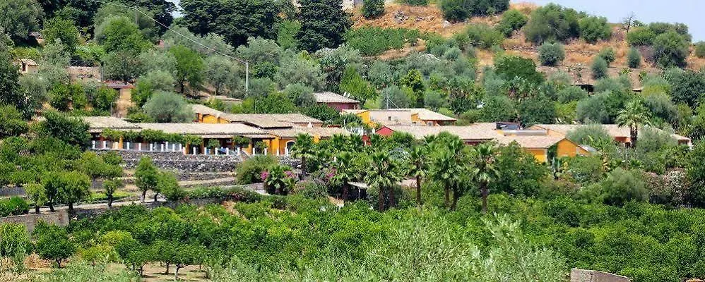 Tenuta Di Roccadia カルレンティーニ 3*,  イタリア