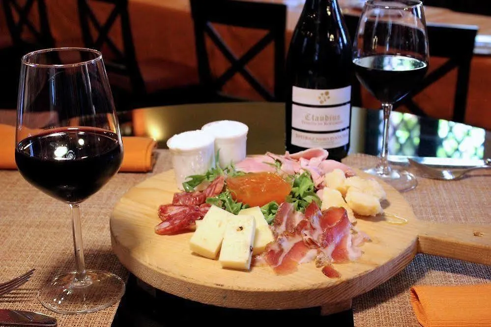 *** ホテル Tenuta Di Roccadia カルレンティーニ イタリア