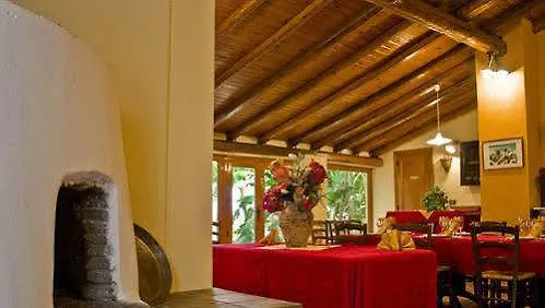 Tenuta Di Roccadia カルレンティーニ ホテル